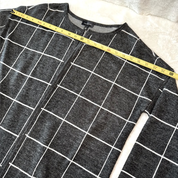 The Limited Gray & White Classy Open Front Long Cardigan w/ Pockets- size S - Picture 10 of 12